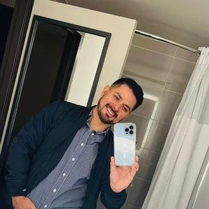 Meet your Posher, Marlon